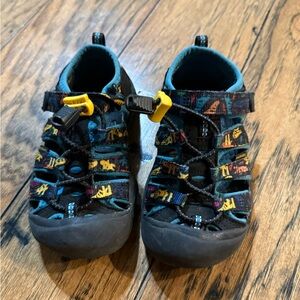 Keen Slip on sandals 10 C